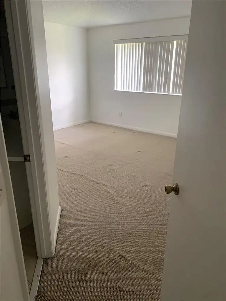 8985 NW 38TH Drive, Coral Springs FL 33065 photo 4