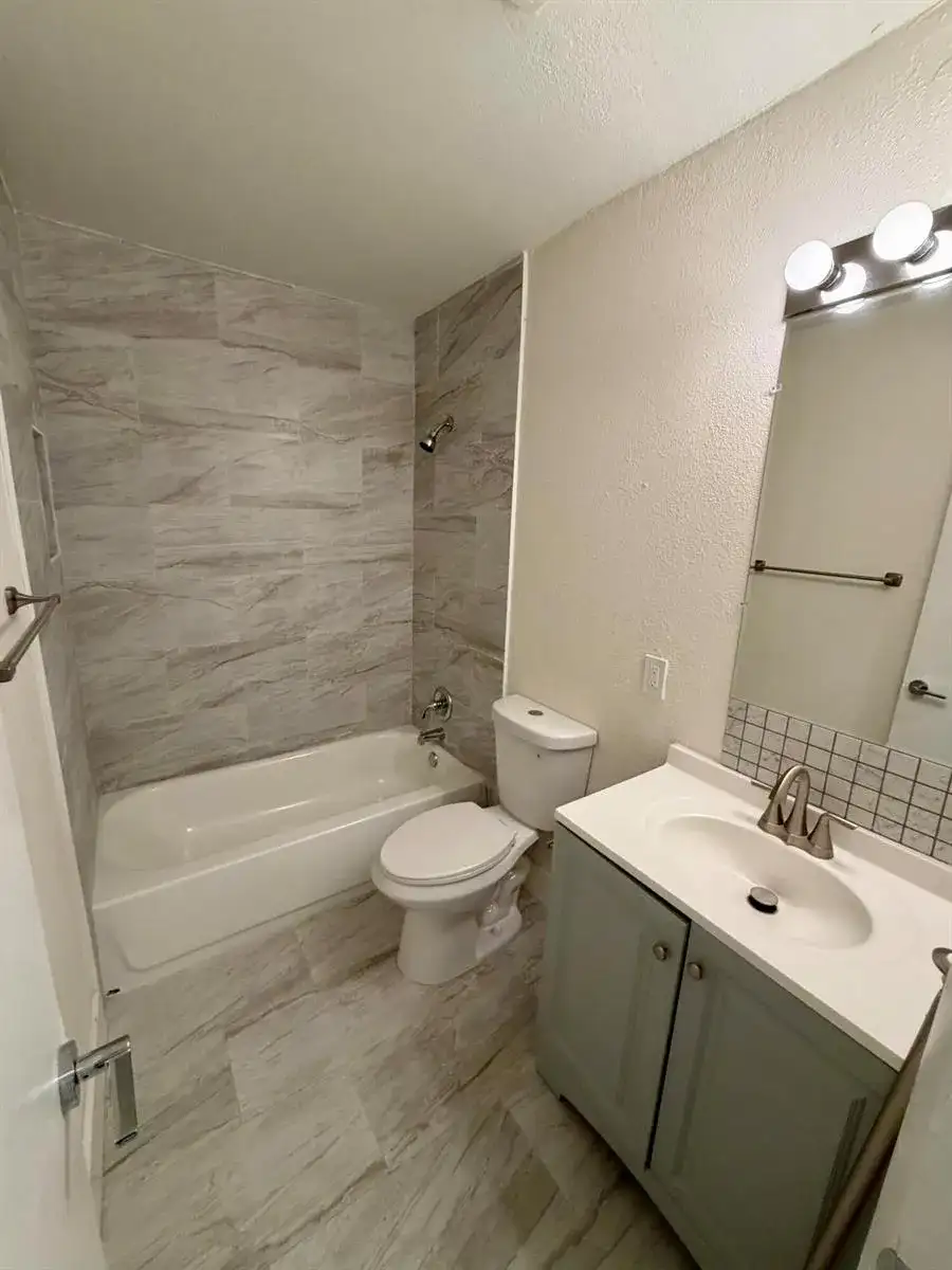 2851 NW 11TH Place # 3, Fort Lauderdale FL 33311 photo 5