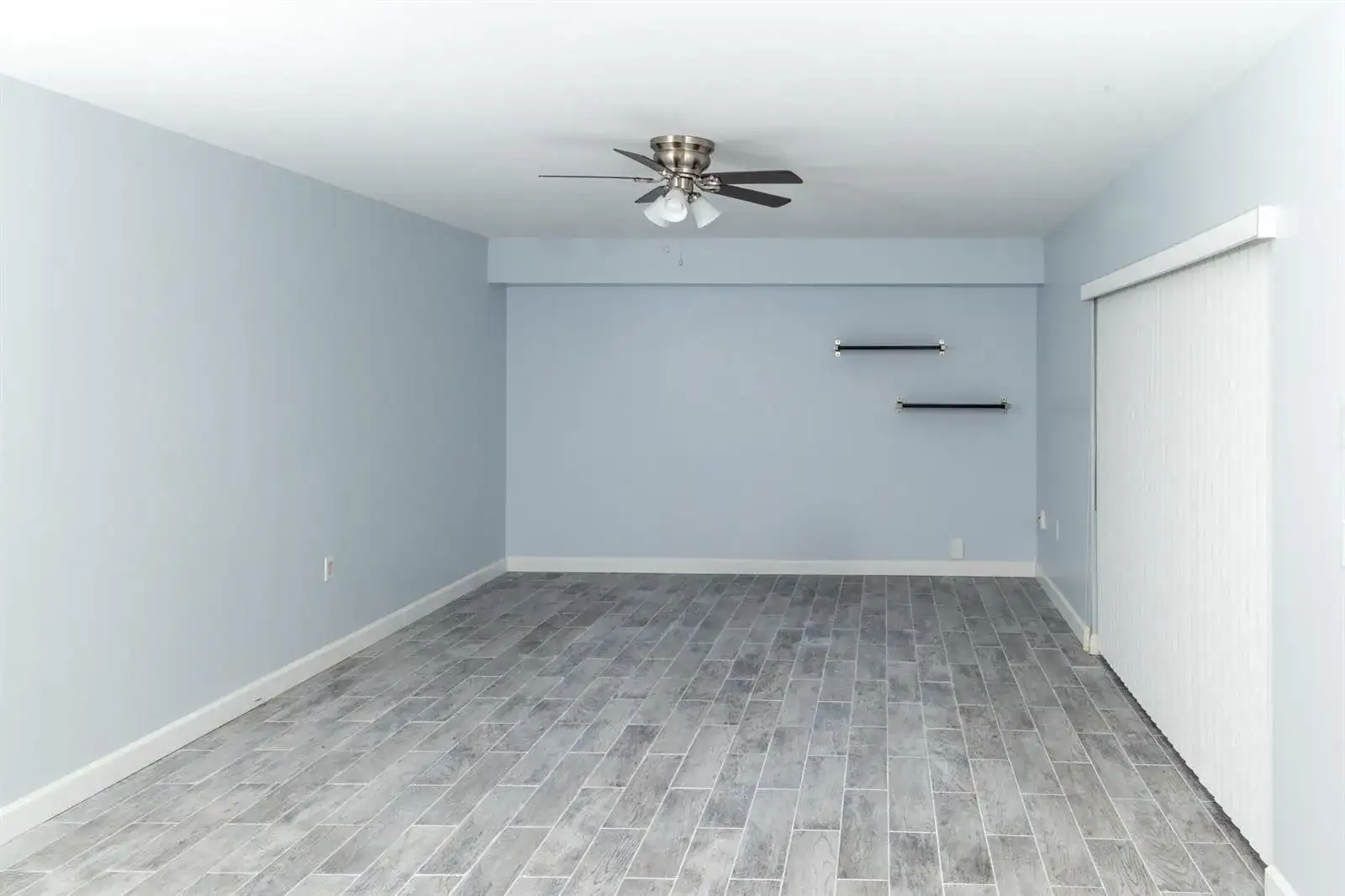 7406 74TH Way, West Palm Beach FL 33407 photo 2