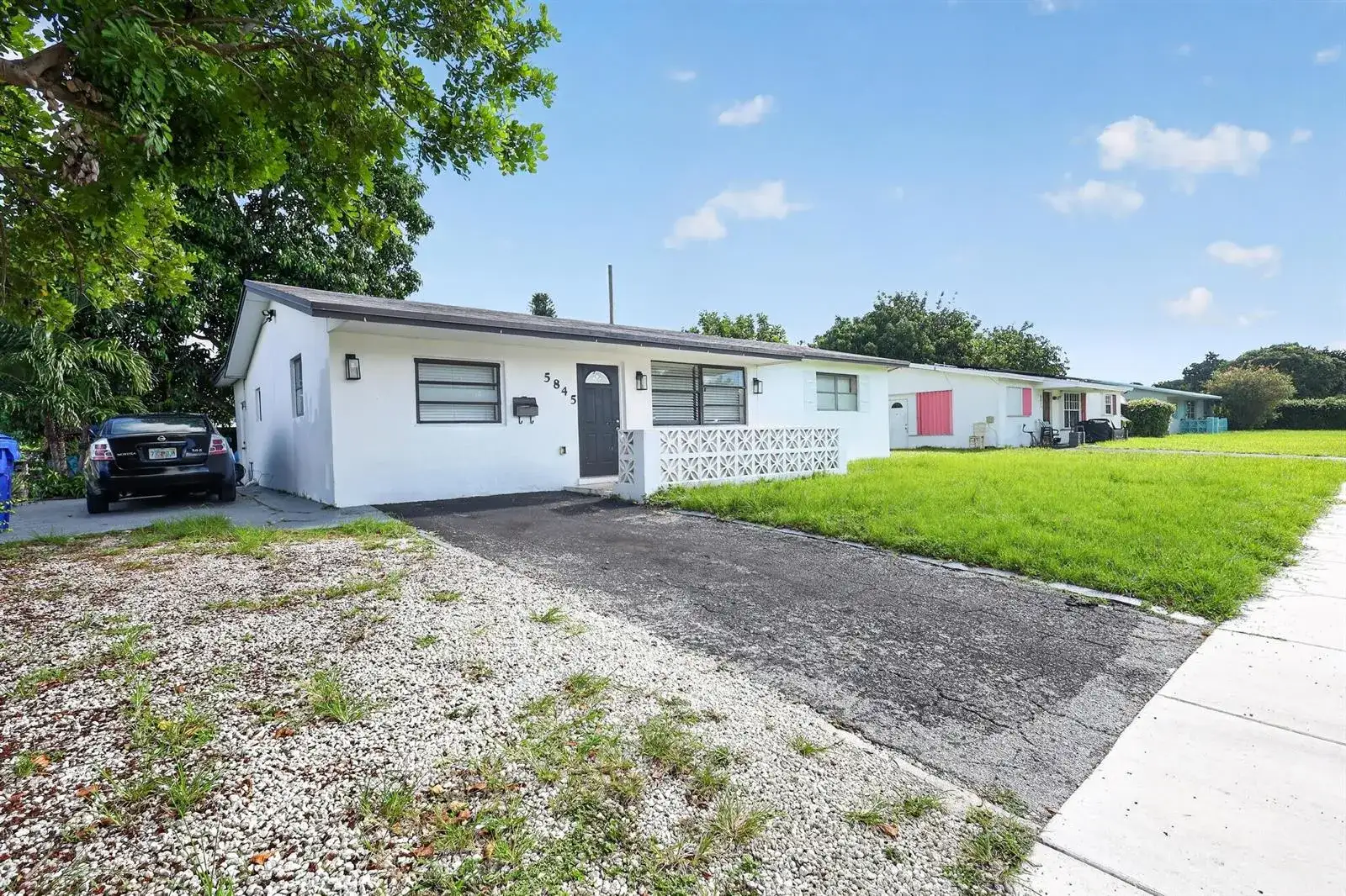 5845 ARTHUR Street, Hollywood FL 33021 photo 2