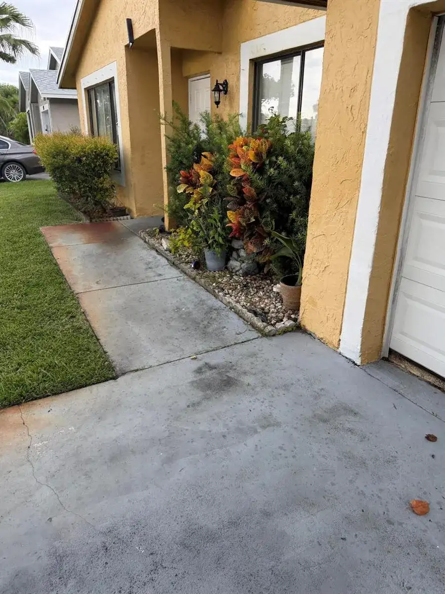 9616 NW 49TH Street, Sunrise FL 33351 photo 4