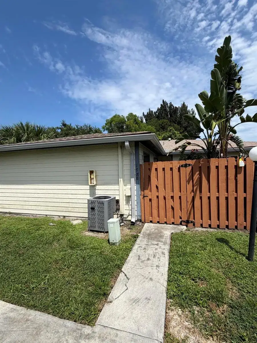 1788 My Pl Lane, West Palm Beach FL 33417 photo 4
