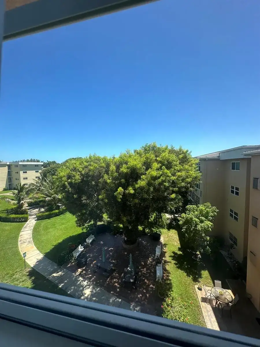 2600 NE 1st Lane # 413, Boynton Beach FL 33435 photo 4