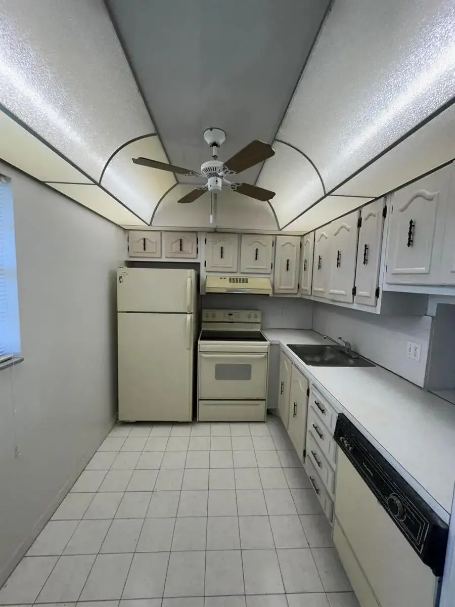 2600 NE 1st Lane # 413, Boynton Beach FL 33435 photo 5