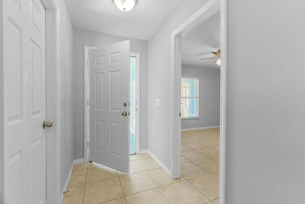 230 13th Street SW, Vero Beach FL 32962 photo 4