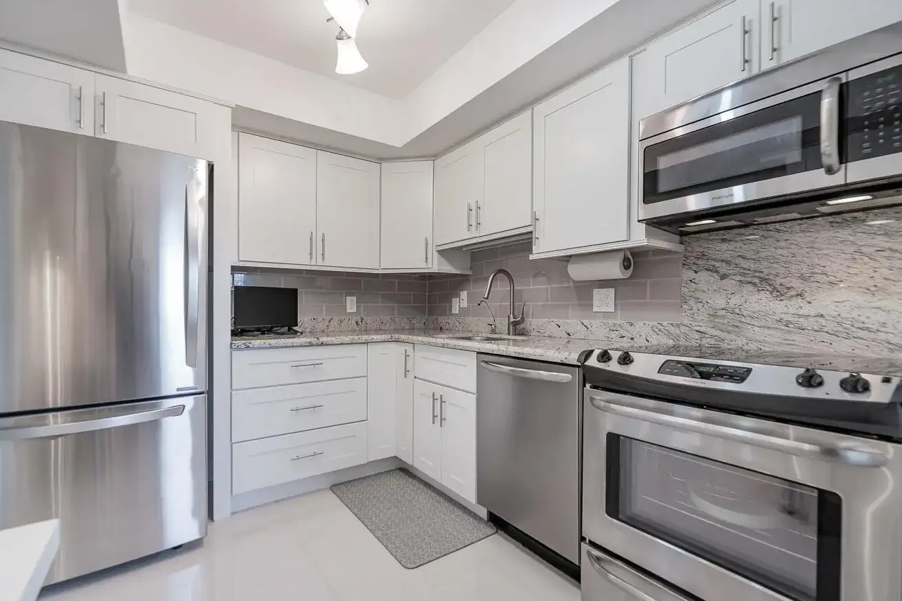 3150 N Course Lane, Pompano Beach FL 33069 photo 2