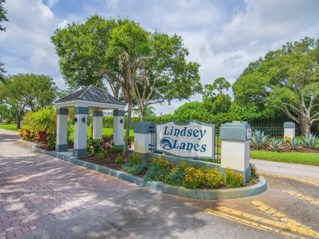 4815 47TH Court, Vero Beach FL 32967 photo 2