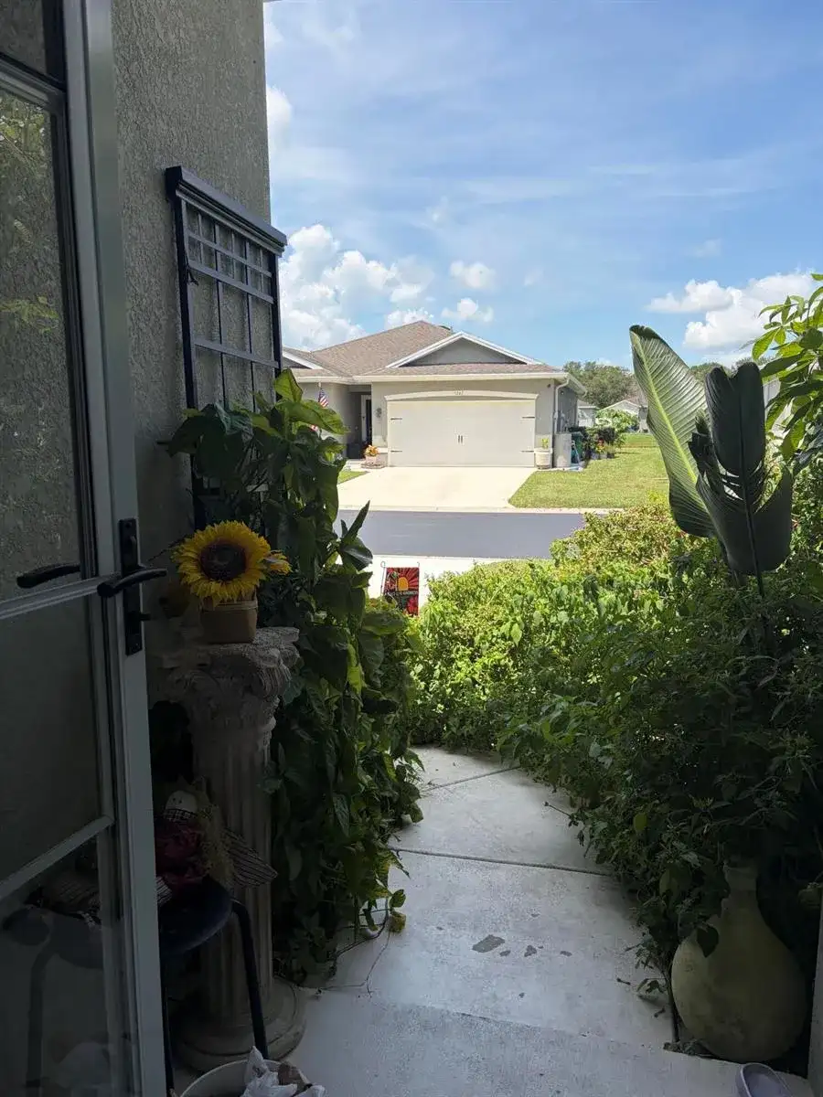 5250 OAKLAND LAKE Circle, Fort Pierce FL 34951 photo 5