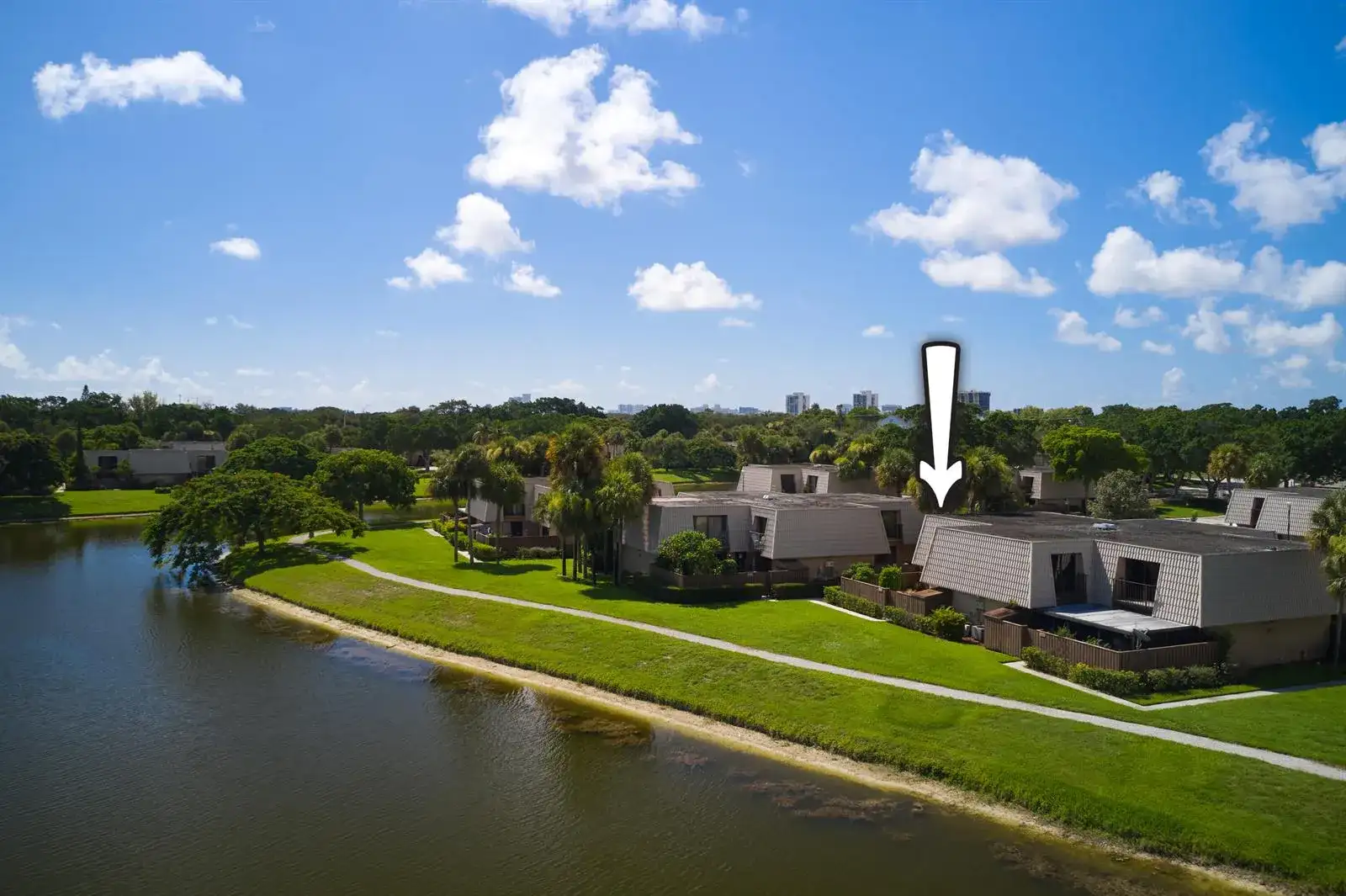 5411 54th Way, West Palm Beach FL 33409 photo 2
