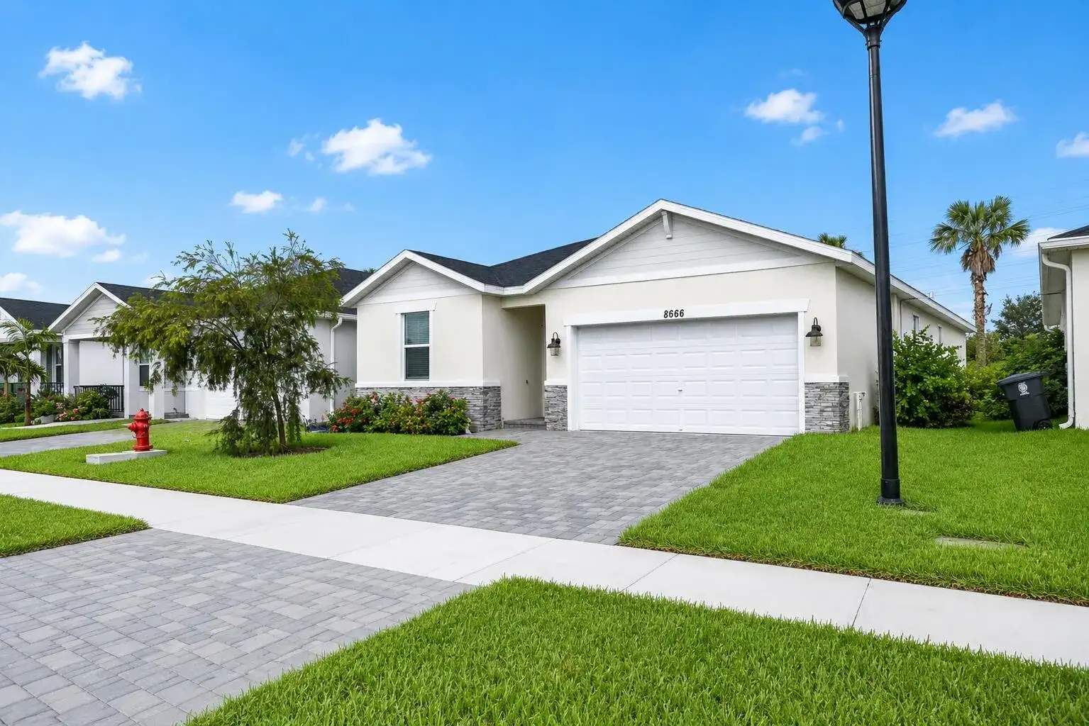 8666 Dahlia Circle, Port St. Lucie FL 34986 photo 2