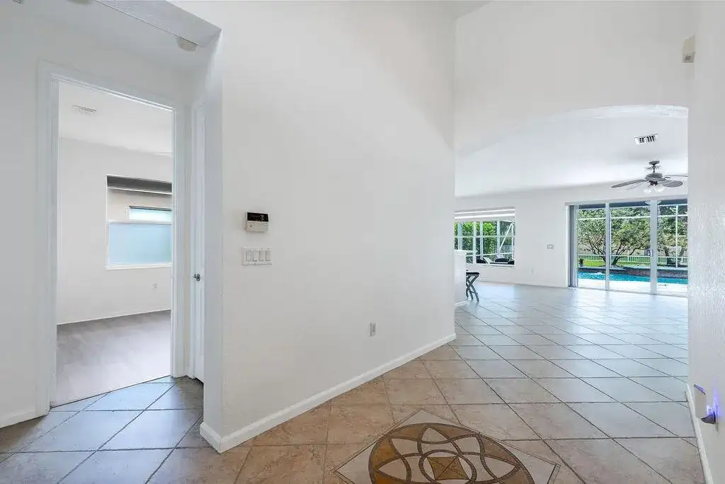 116 BELLA VISTA Way, Royal Palm Beach FL 33411 photo 5