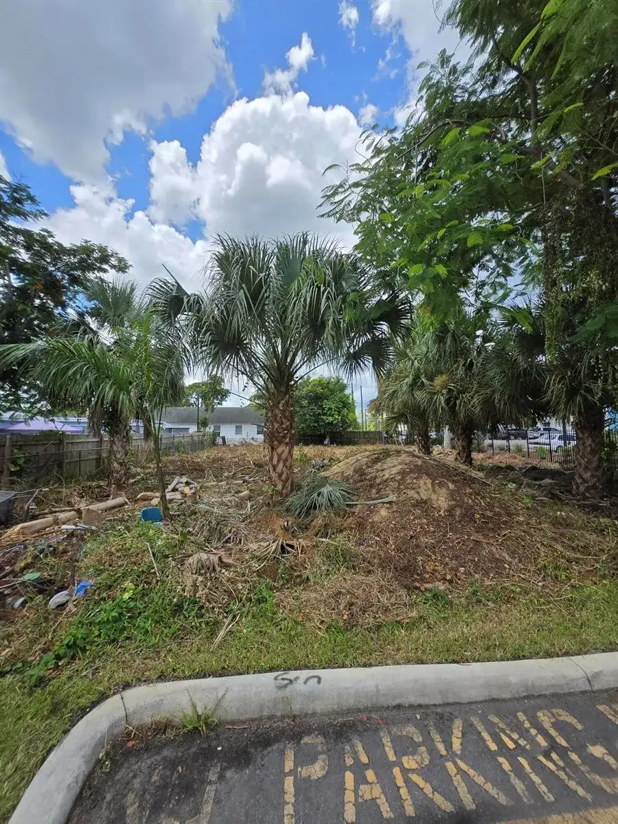 Xxx Patio Court, Lake Worth FL 33461 photo 4