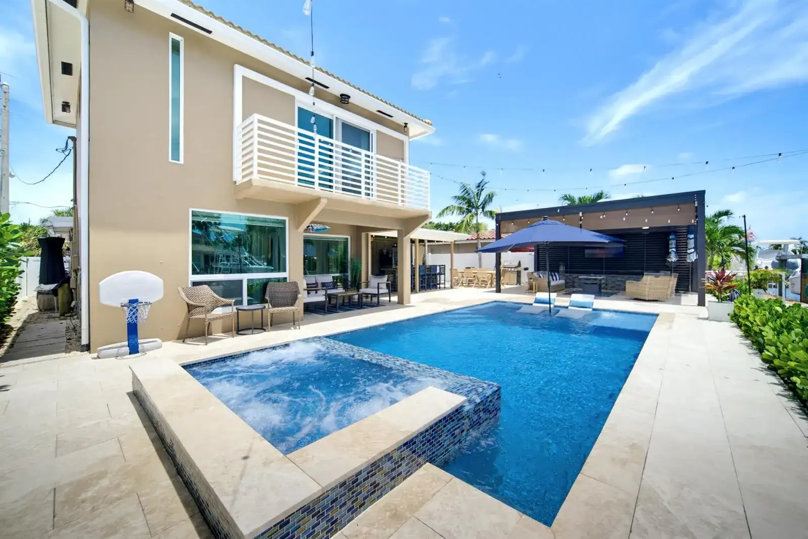 2360 SE 13TH Court, Pompano Beach FL 33062 photo 3