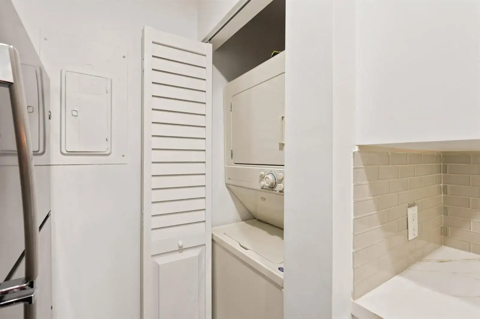 609 SEA PINE Way # F2, FL 33415 photo 4