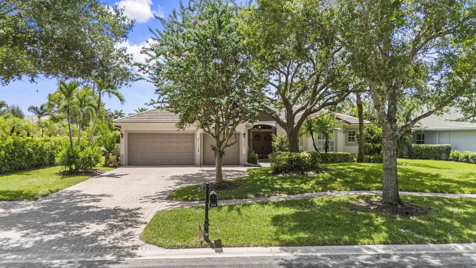2182 SW Dove Canyon Way, Palm City FL 34990 photo 2