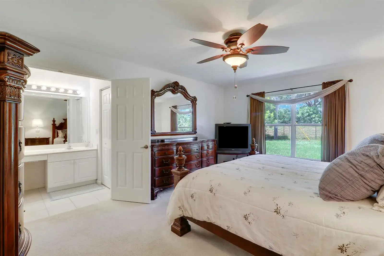 1049 SW Janette Avenue, Port St. Lucie FL 34953 photo 3