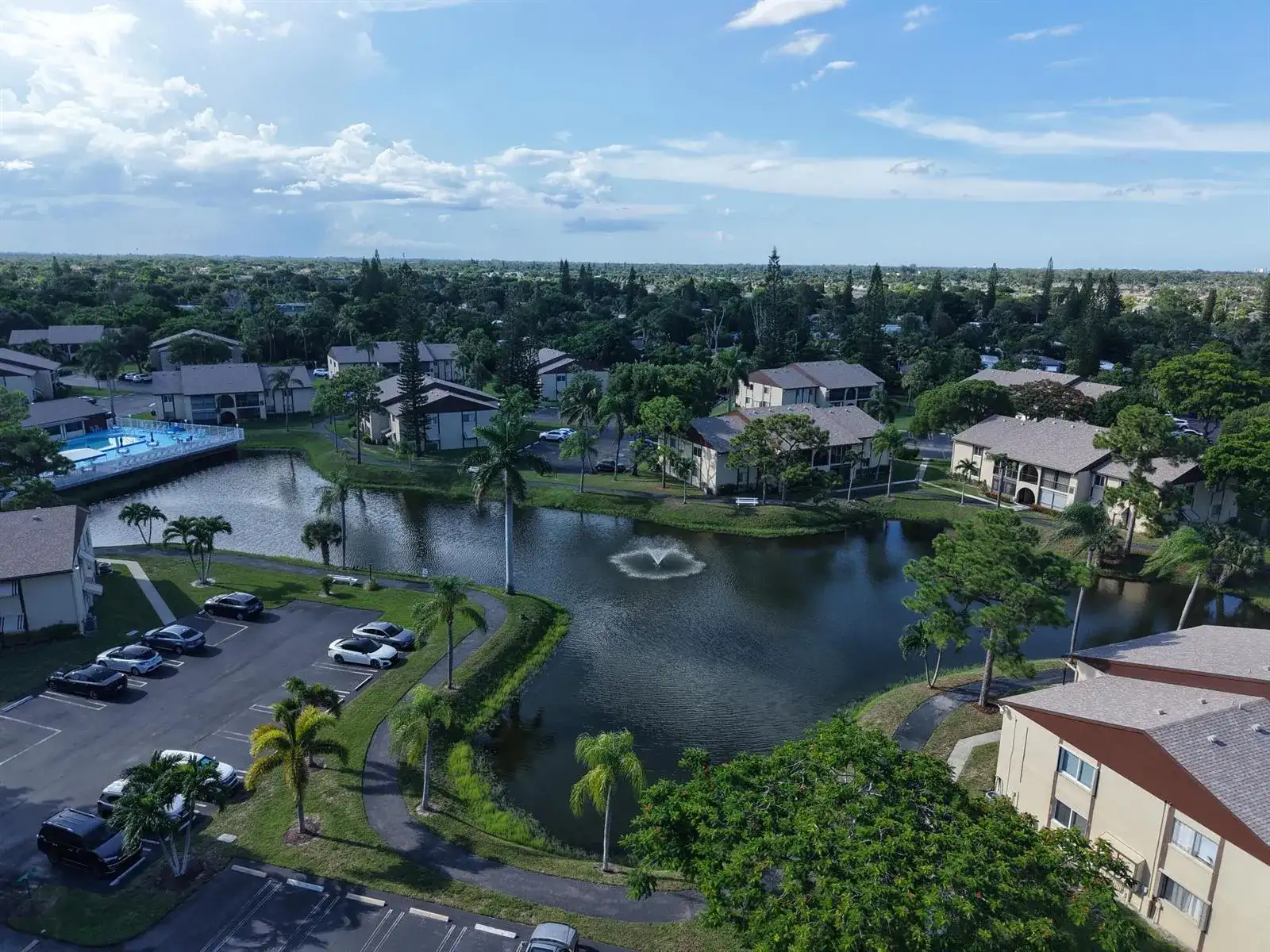 309 Pine Ridge Circle # 1, FL 33463 photo 5