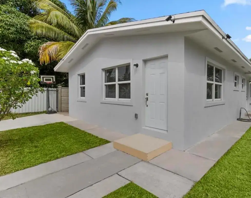 1101 NW 26TH Street, Miami FL 33127 photo 2