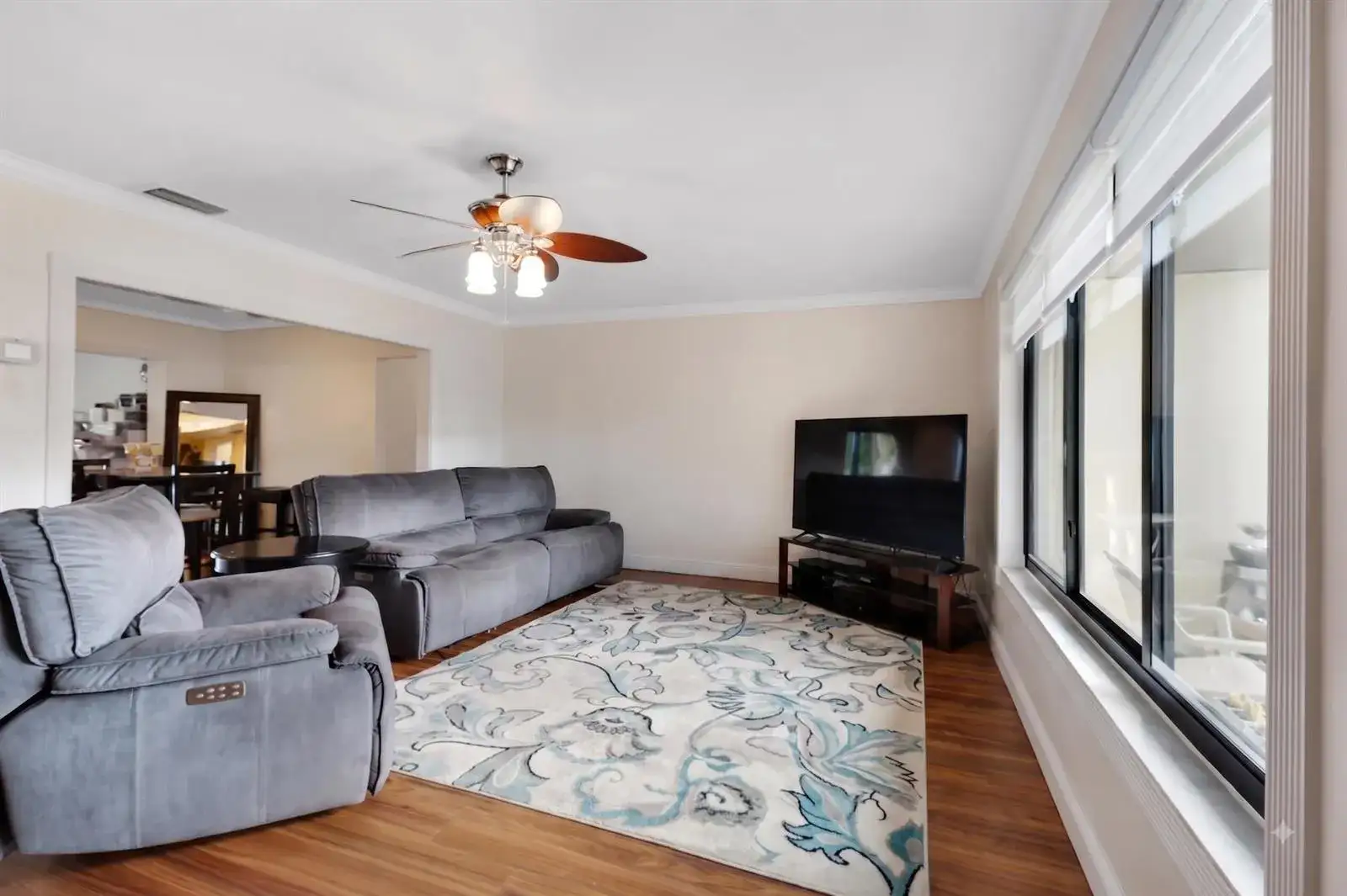 510 NW 93rd Terrace, Pembroke Pines FL 33024 photo 5
