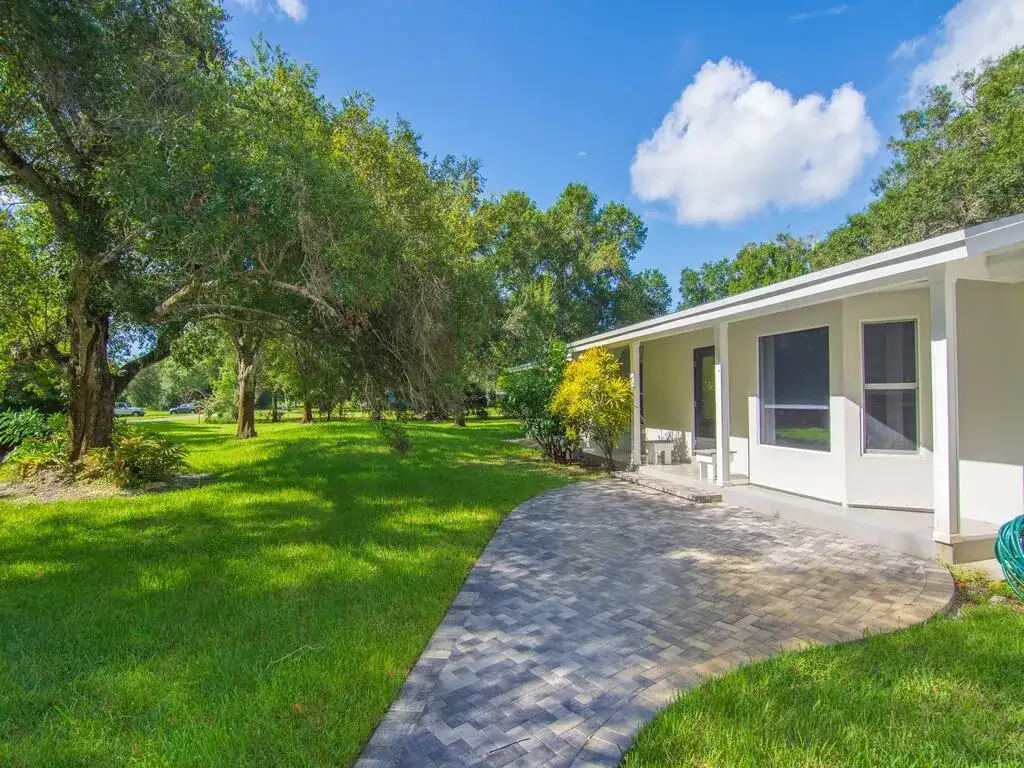 4445 61ST Court, Vero Beach FL 32967 photo 3