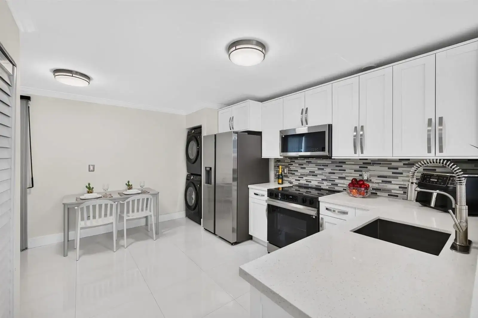 343 IVES DAIRY Road # 06, Miami FL 33179 photo 3