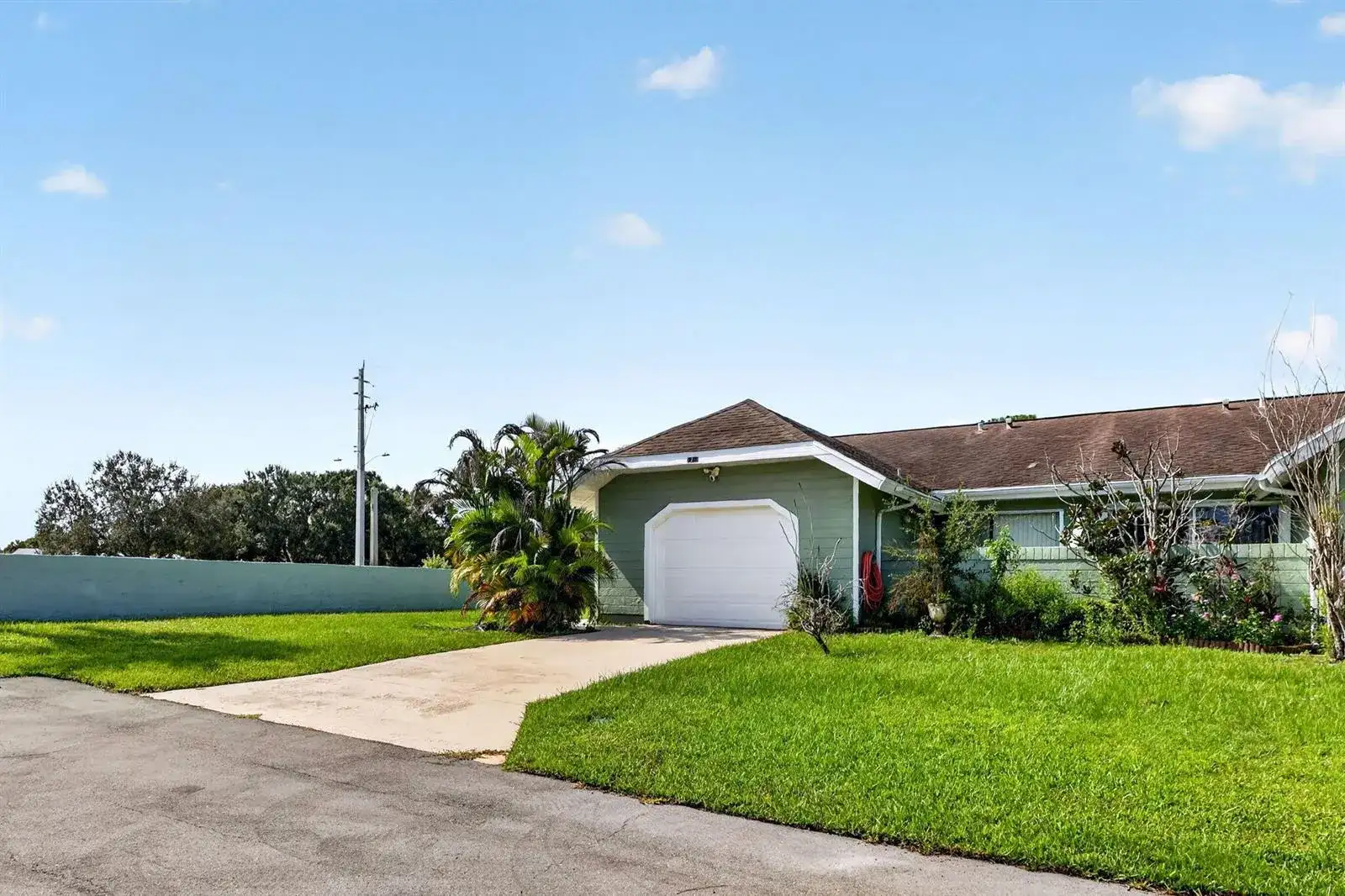1713 SE Ryecroft Court, Port St. Lucie FL 34952 photo 3