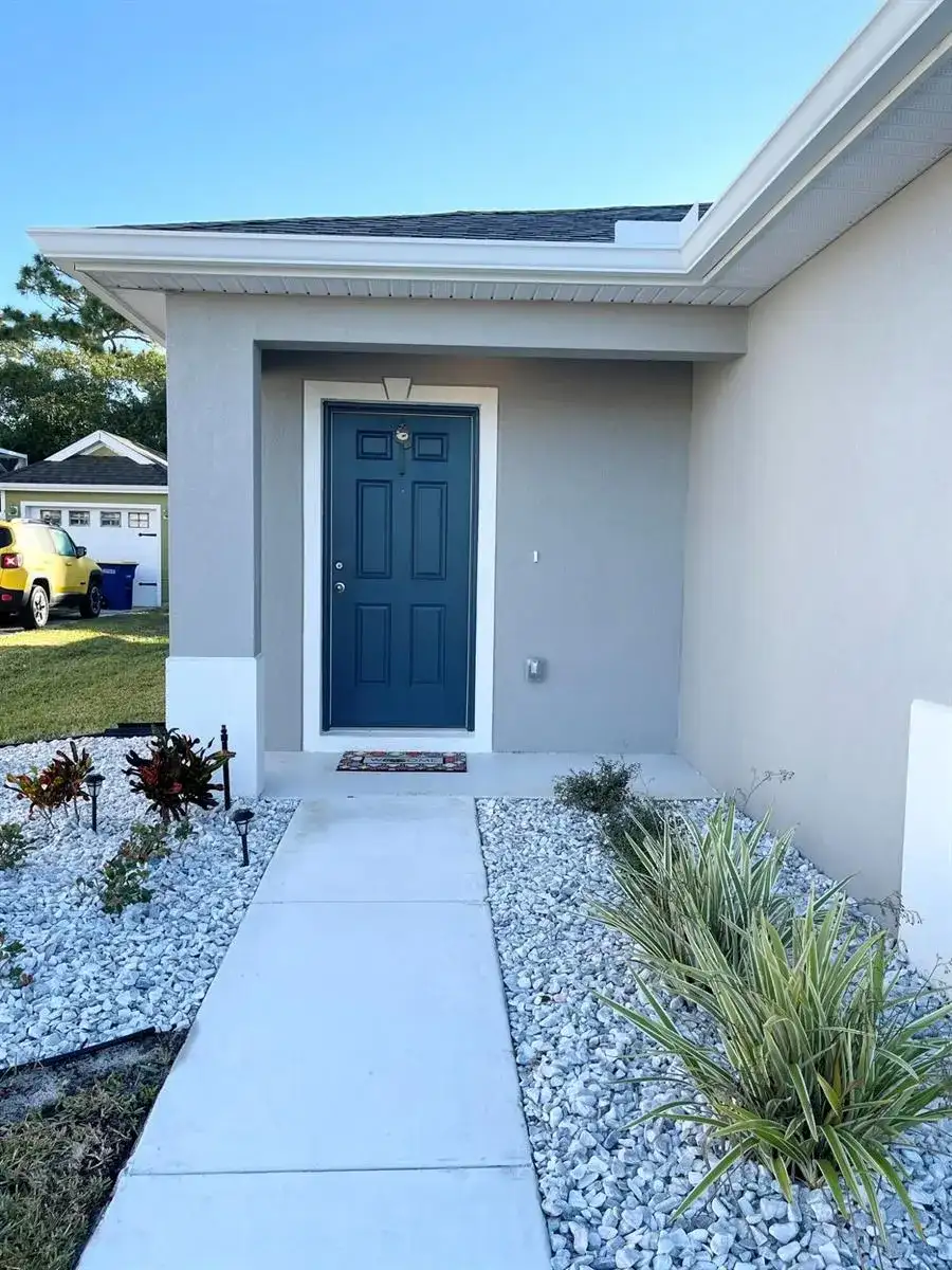 3368 N Park Drive, Fort Pierce FL 34982 photo 3