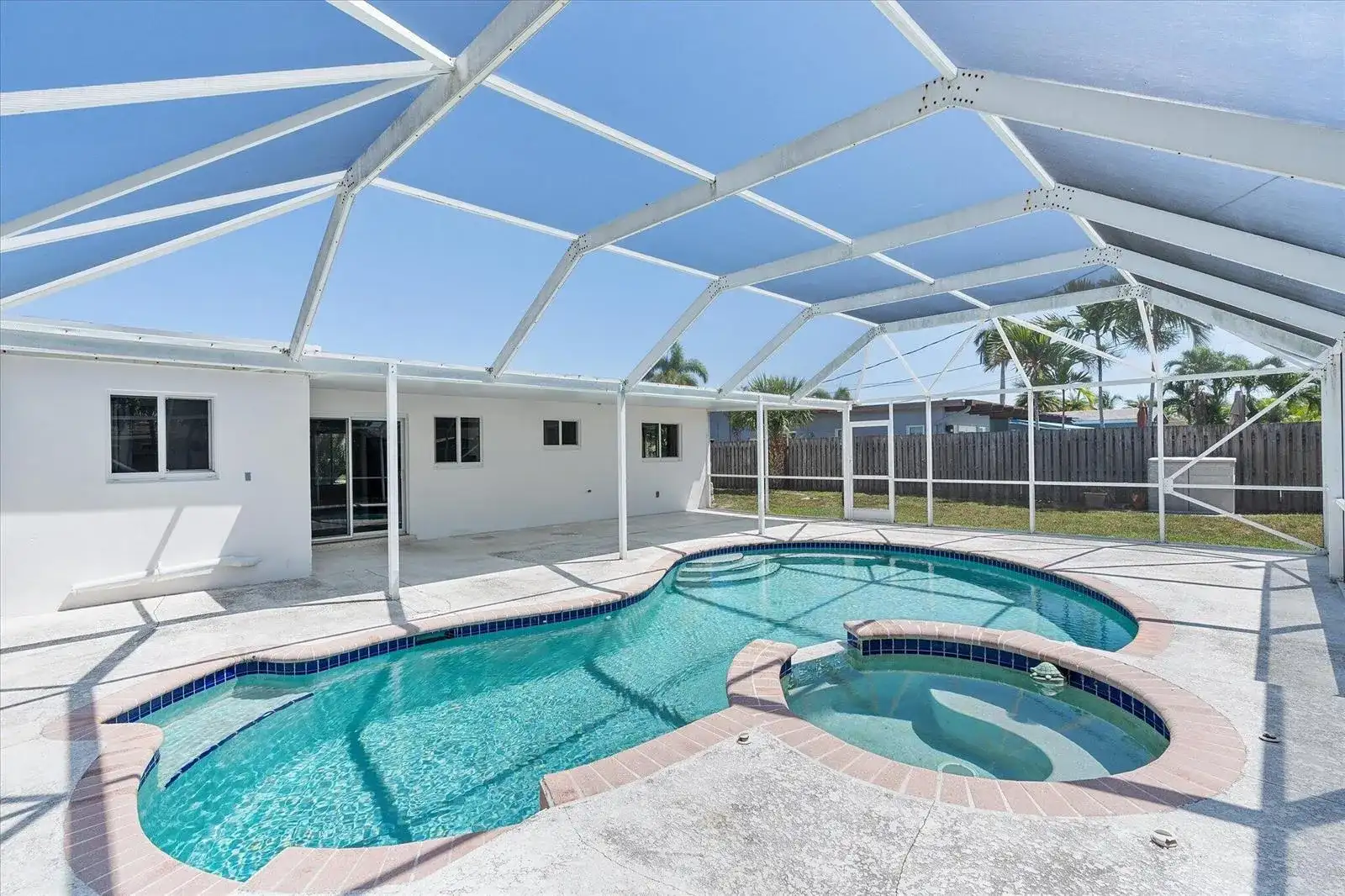1400 NE 42nd Court, Oakland Park FL 33334 photo 3