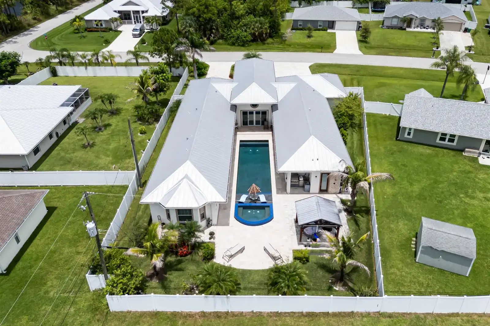 2682 SW IMPORT Drive, Port St. Lucie FL 34987 photo 2