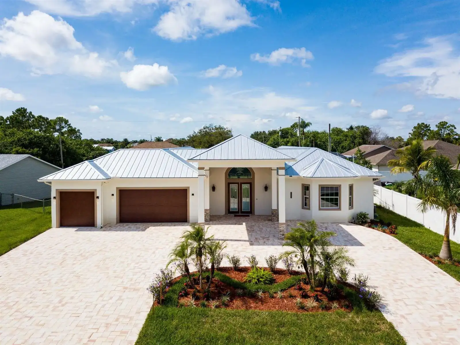 2682 SW IMPORT Drive, Port St. Lucie FL 34987 photo 3