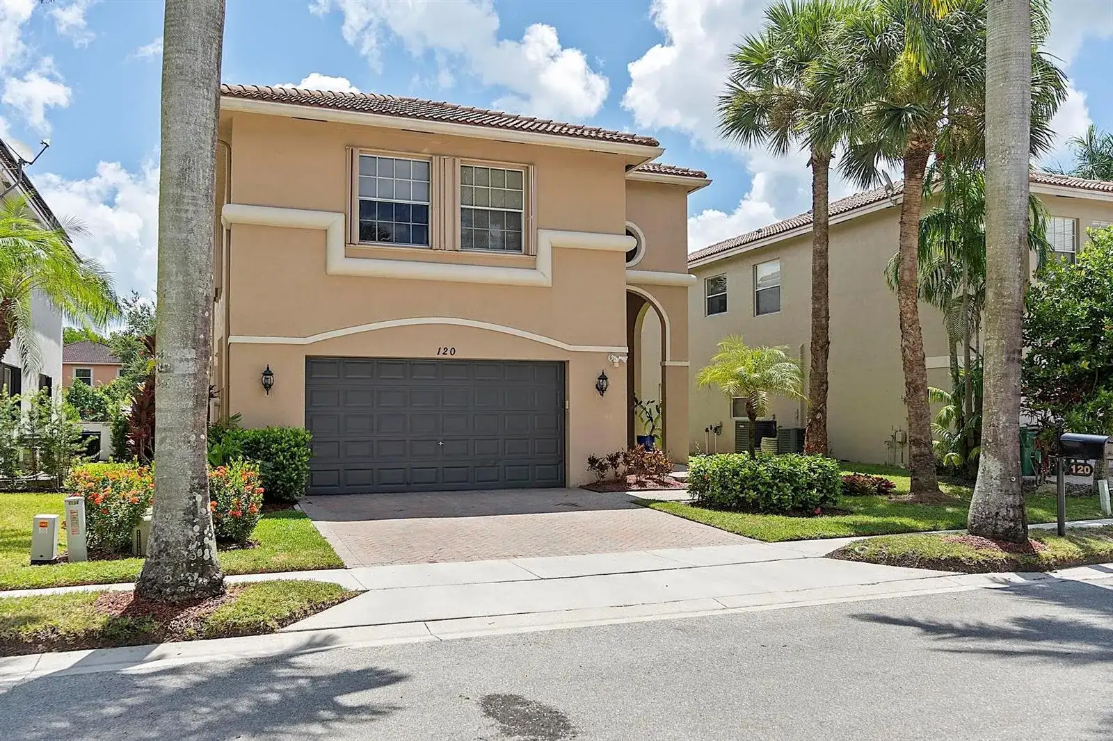 120 NW 117TH Terrace, Plantation FL 33325 photo 4