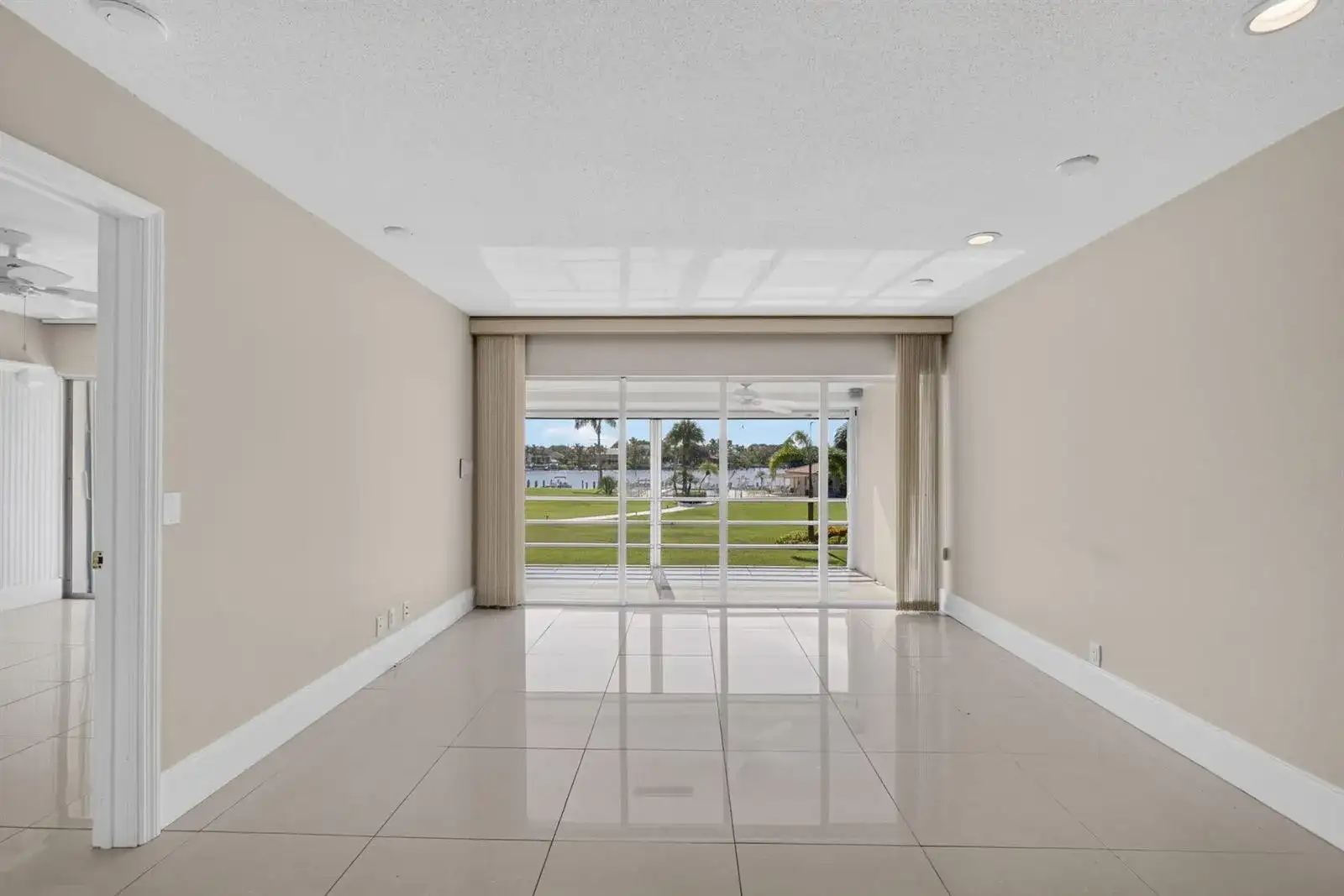 478 Tequesta Drive # 204, Tequesta FL 33469 photo 5