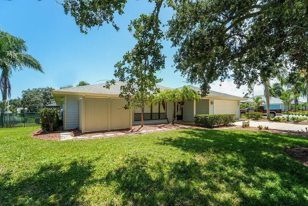 433 12th Street SE, Vero Beach FL 32962 photo 4