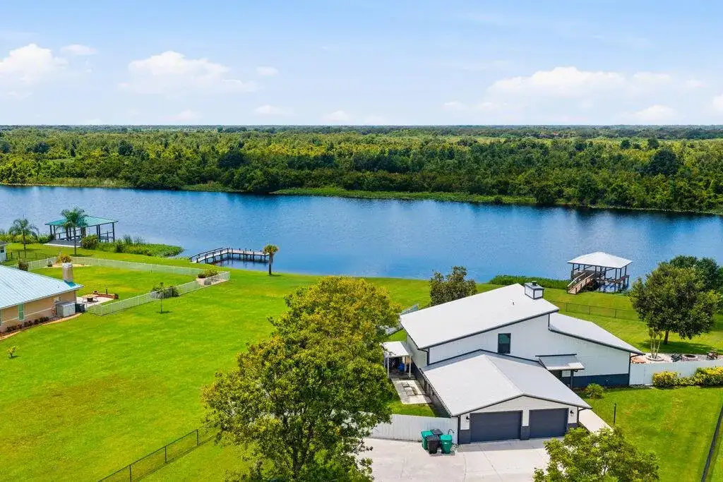 14216 SW 144TH Parkway, Okeechobee FL 34974 photo 3
