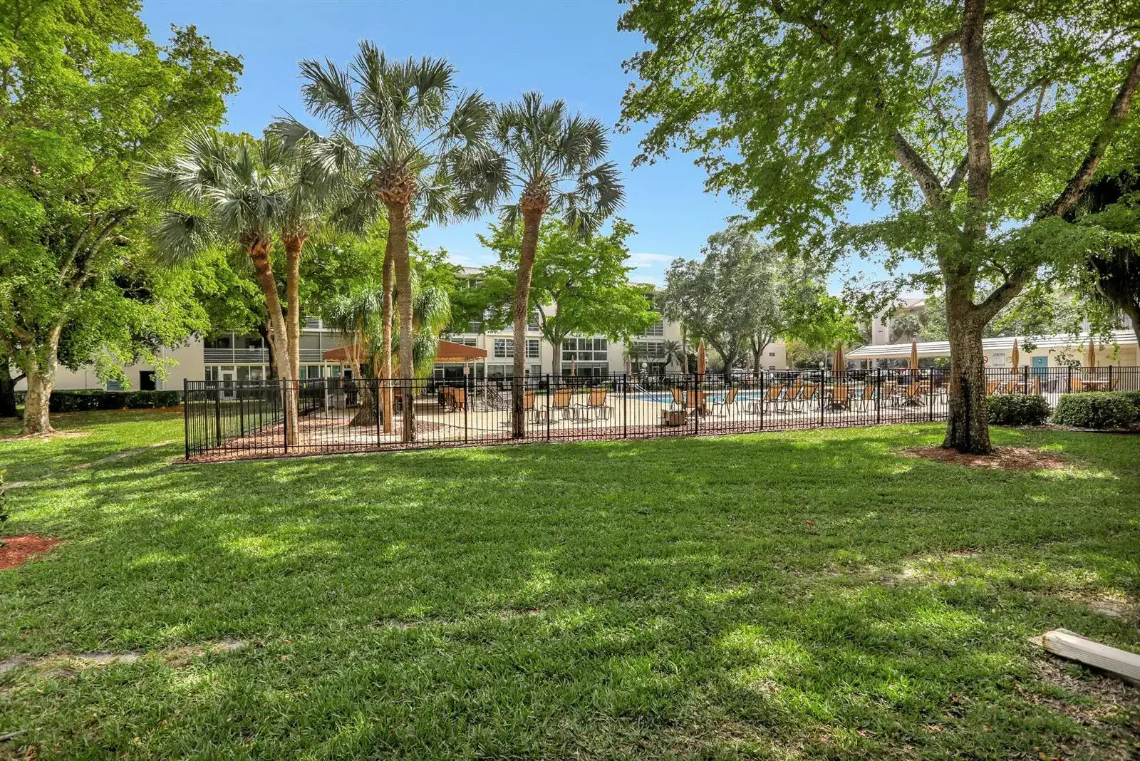 2002 Granada Drive # E1, Coconut Creek FL 33066 photo 4