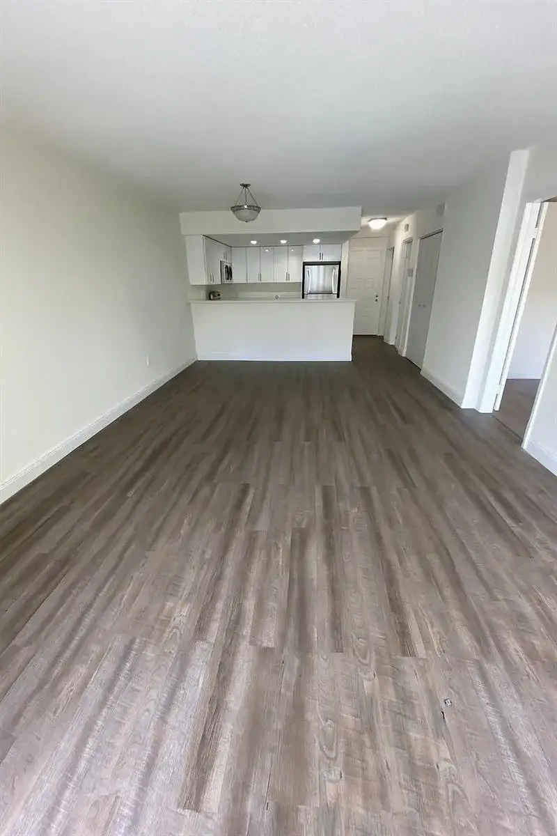 18335 NW 68 Avenue # 205, Hialeah FL 33015 photo 3