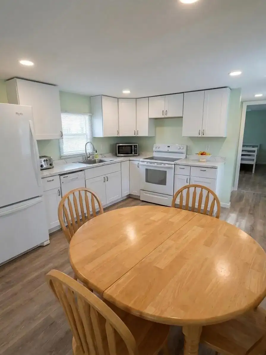 2407 NW 20th Avenue, Boynton Beach FL 33436 photo 2
