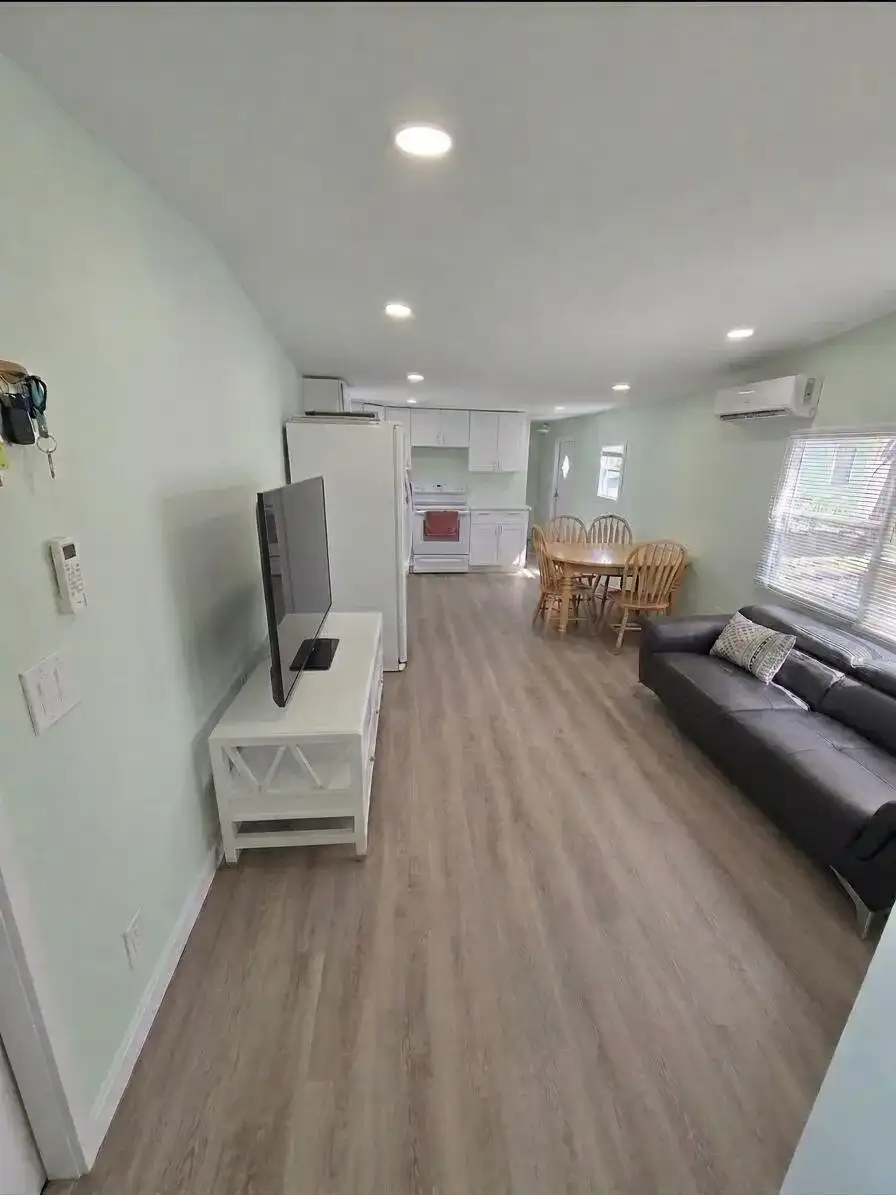 2407 NW 20th Avenue, Boynton Beach FL 33436 photo 3