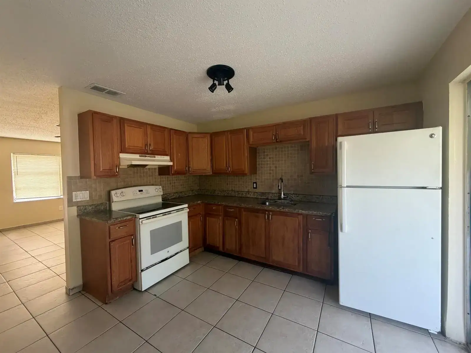 4161 Sherri Court, Lake Worth FL 33461 photo 3