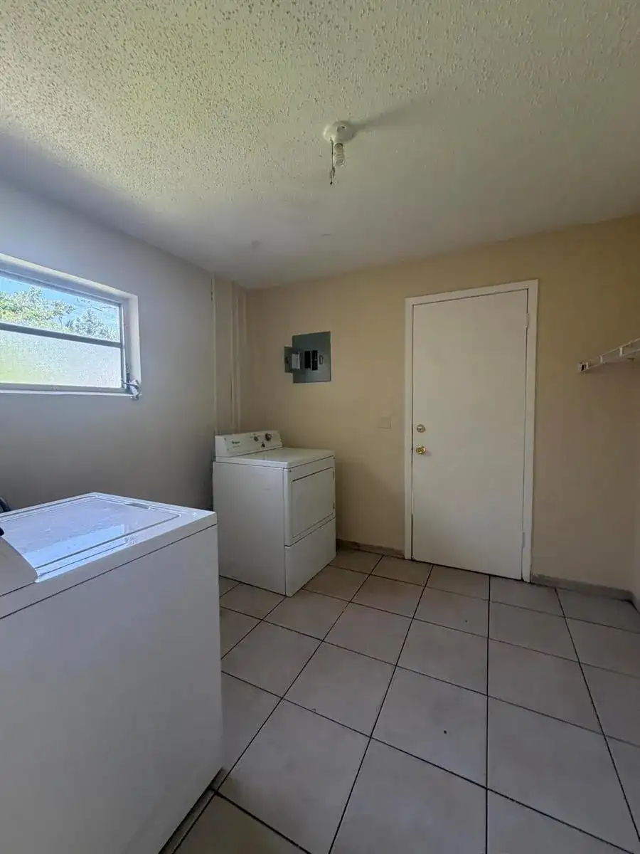 4161 Sherri Court, Lake Worth FL 33461 photo 5