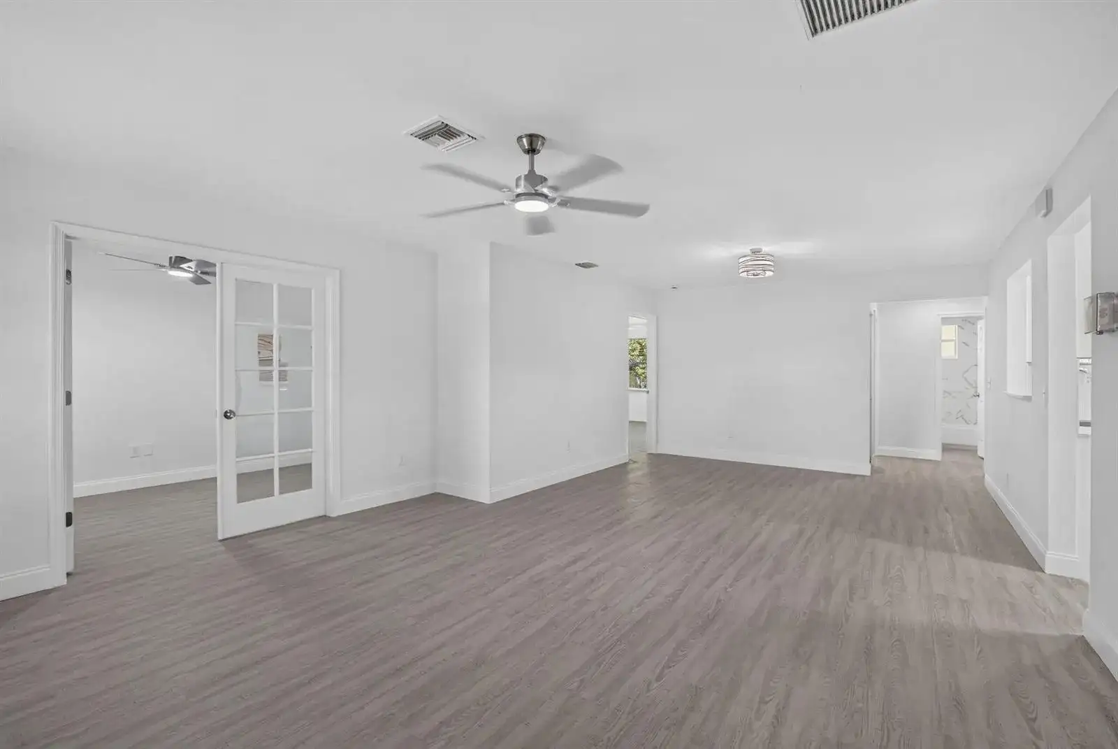 2855 NW 8TH Court, Fort Lauderdale FL 33311 photo 2