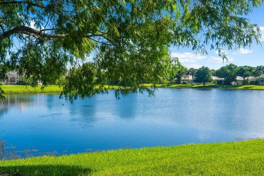 323 NW BENTLEY Circle, Port St. Lucie FL 34986 photo 4