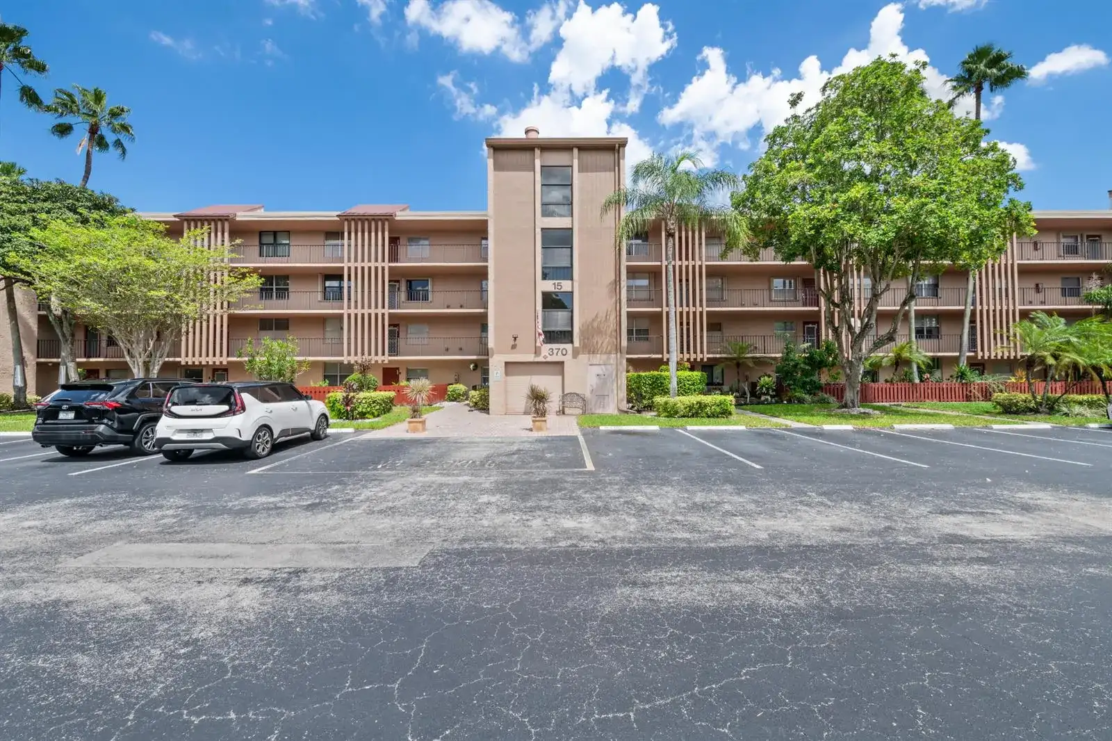 370 NW 76TH Avenue # 204, Margate FL 33063 photo 2