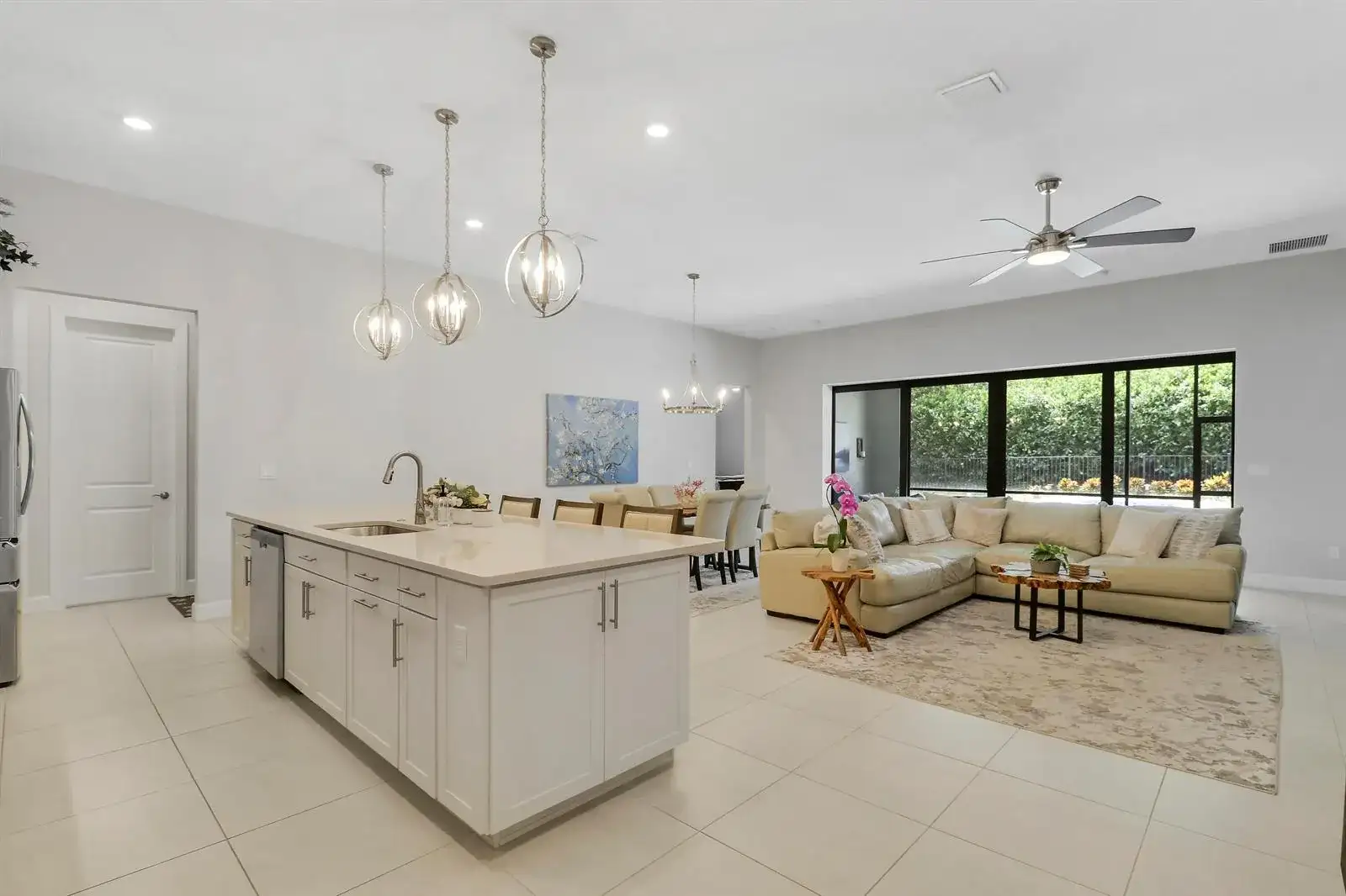 540 SE VILLANDRY Way, Port St. Lucie FL 34984 photo 3