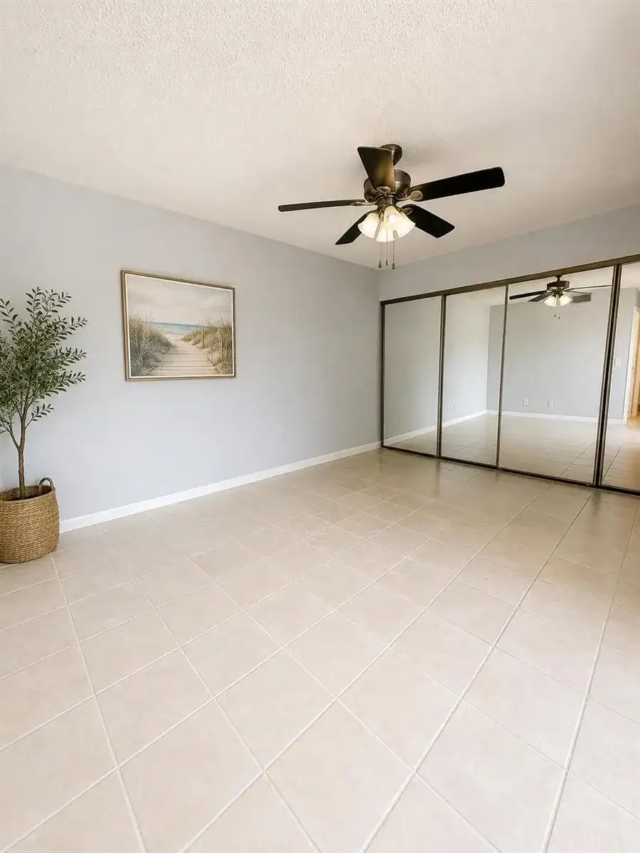 3725 VILLAGE Drive # D, Delray Beach FL 33445 photo 4