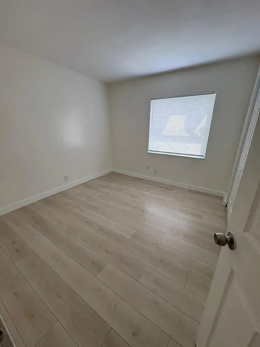 600 NE 46TH Court # 5, Oakland Park FL 33334 photo 3