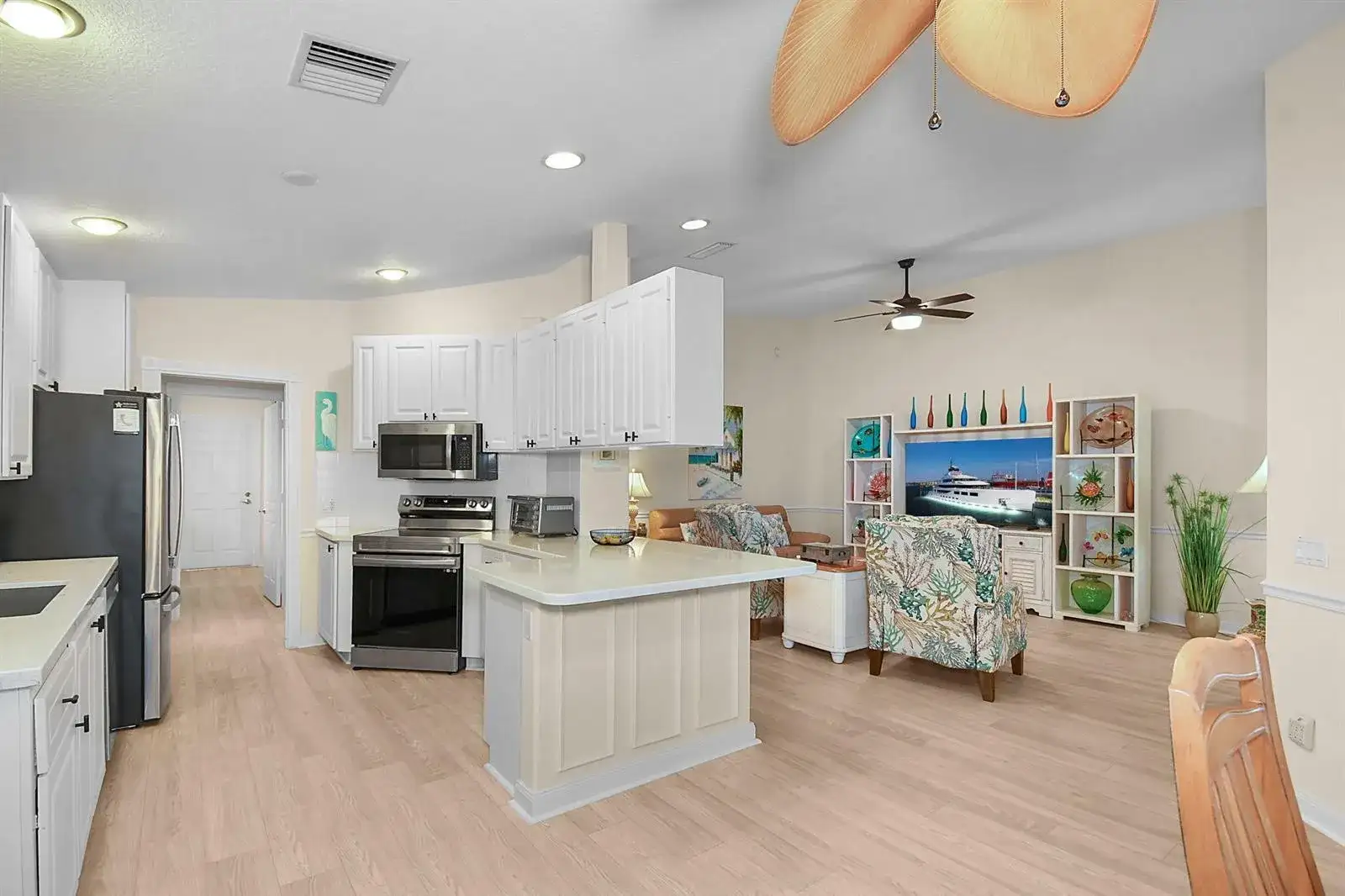 8557 SE Retreat Drive, Hobe Sound FL 33455 photo 5