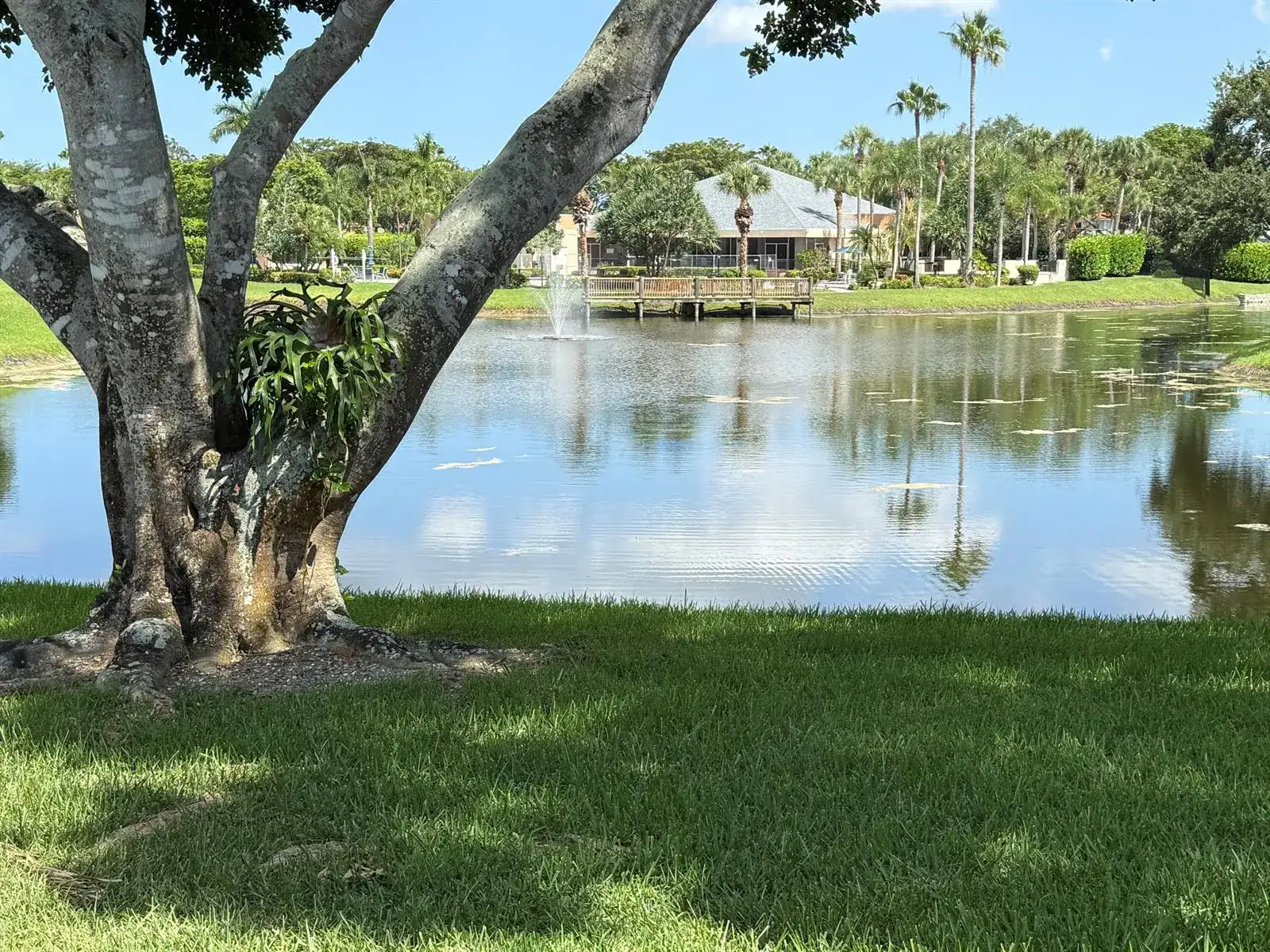 10884 LAKE FRONT Place, Boca Raton FL 33498 photo 2