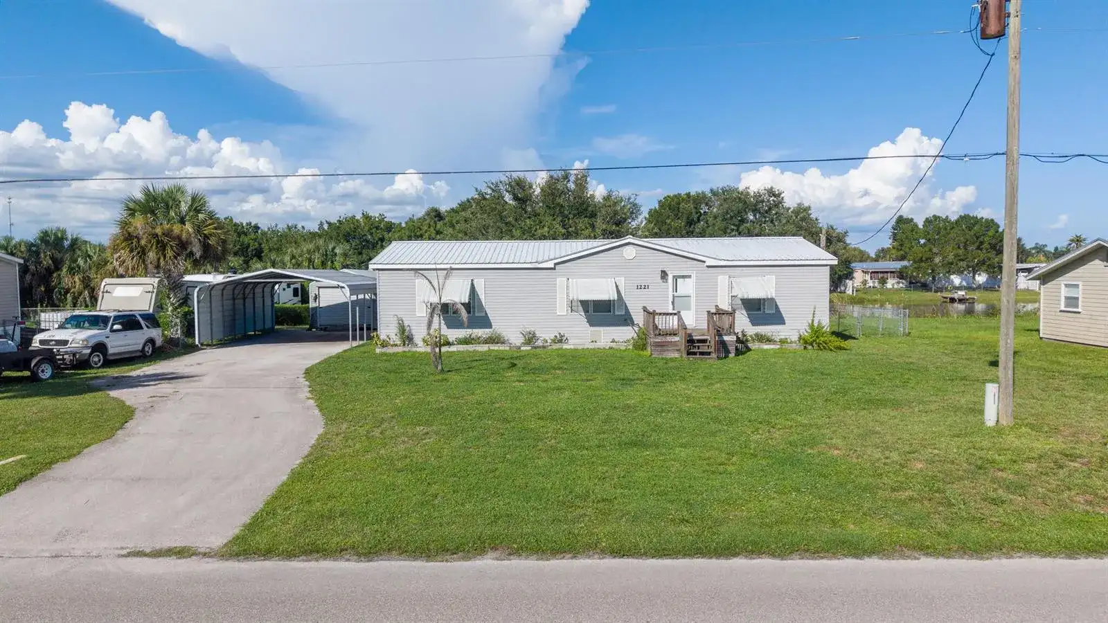 1221 CHOBEE Street, Okeechobee FL 34974 photo 3