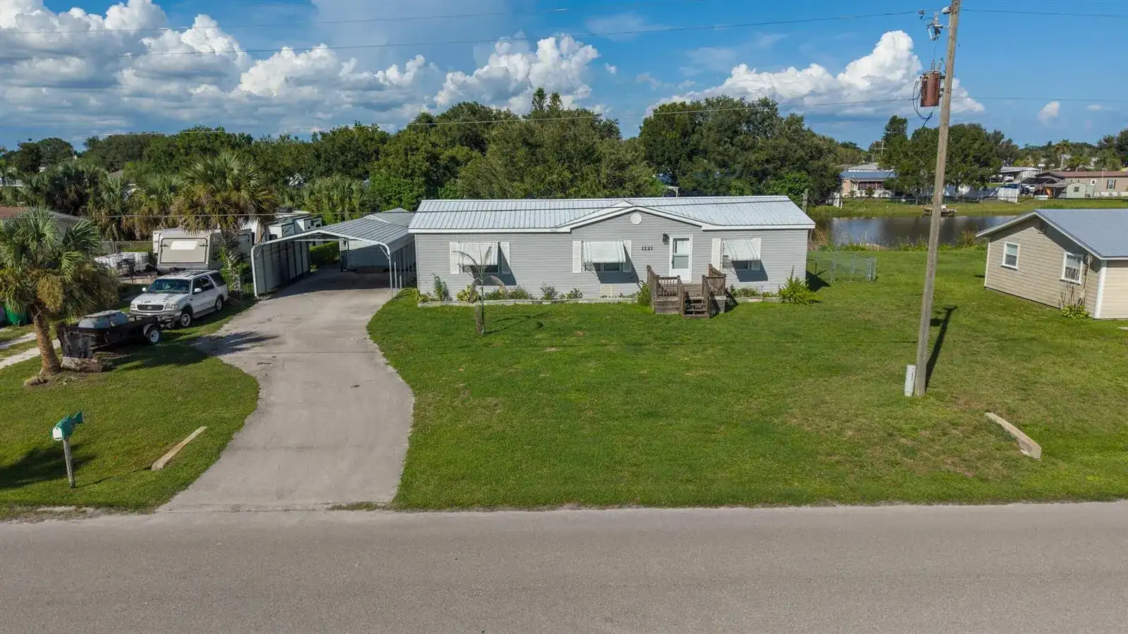 1221 CHOBEE Street, Okeechobee FL 34974 photo 5